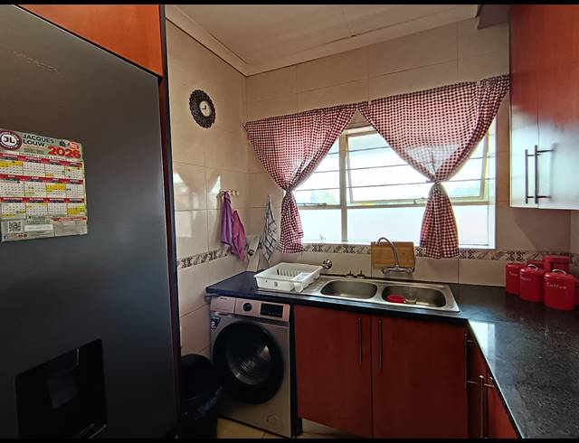 3 BEDROOM APARTMENT FOR SALE IN BRACKENDOWNS